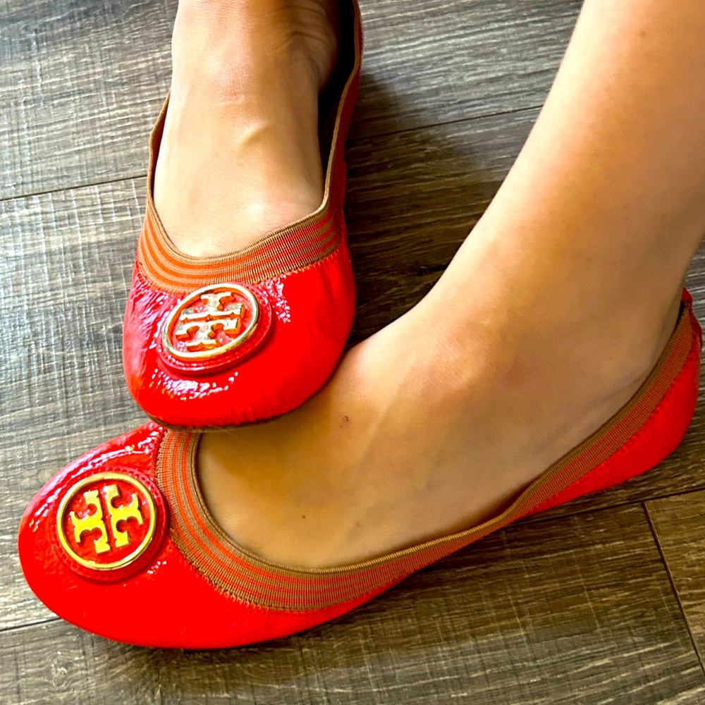 Tory Burch patent, leather ballerina flats